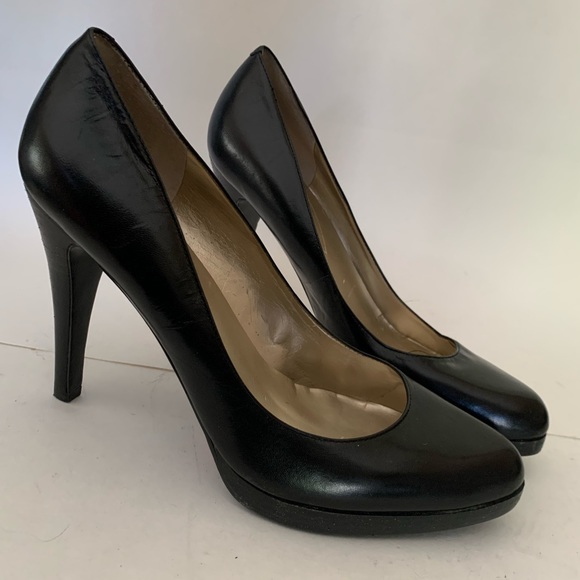 Guess Shoes - Guess 🛩 black leather heels shoes size 9M